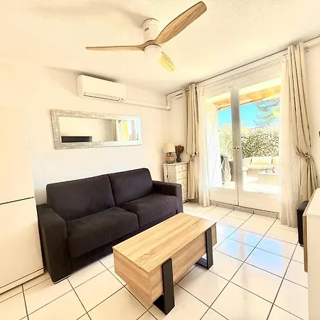 Le Marin - Cosy Flat 500 Metres From The Sea